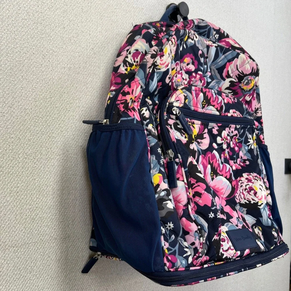 Vera Bradley Quilted Lighten Up Backpack Indiana Blossoms Navy Floral Laptop Ret